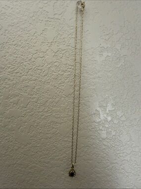 Delicate Gold Tone Necklace with Sapphire stone